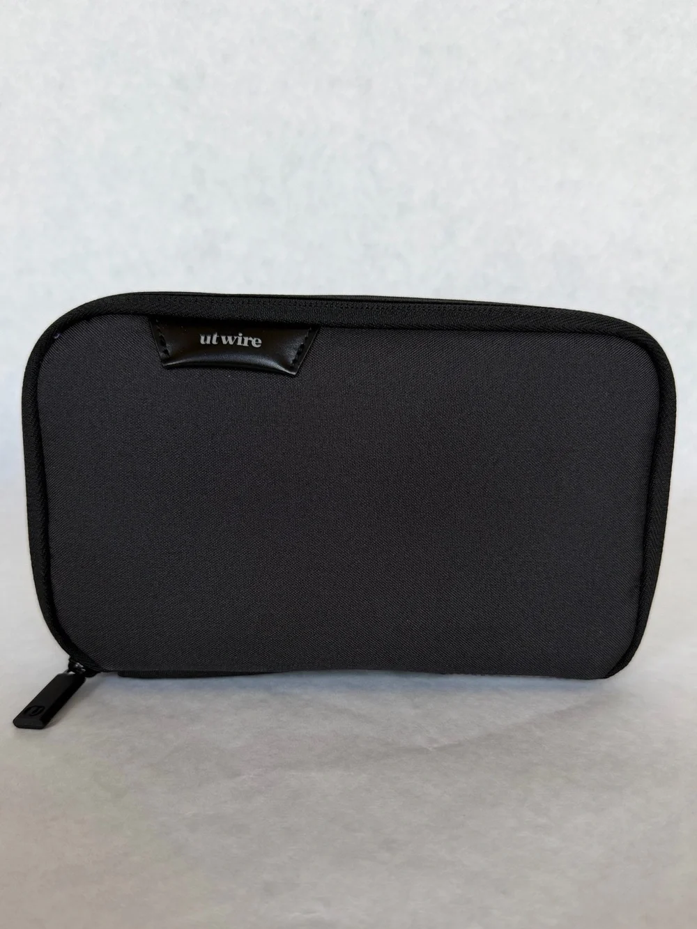 UT Wire Pocket for Travel Tech Cable Organizer Black Travel Case